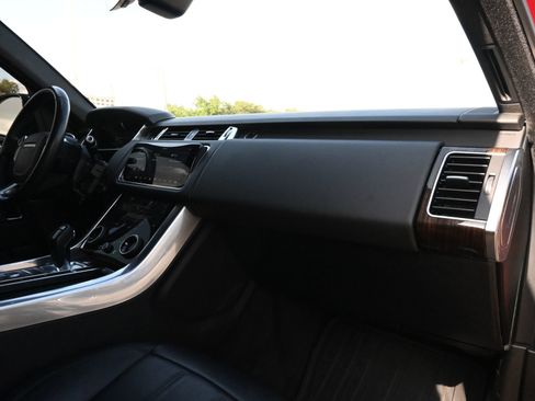 Used 2020 Land Rover Range Rover Sport SE AWD/4WD image 25
