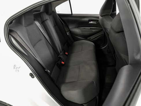 Used 2020 Toyota Corolla LE FWD image 35