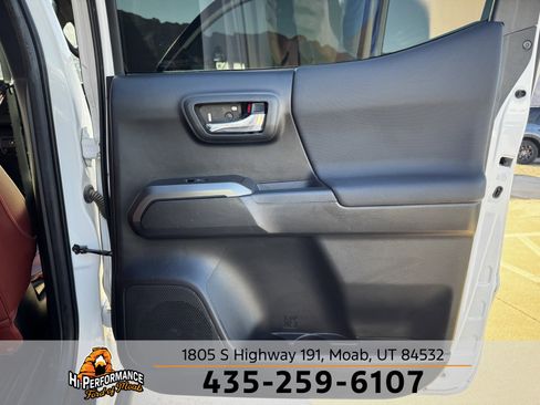 Used 2023 Toyota Tacoma TRD Off-Road image 32