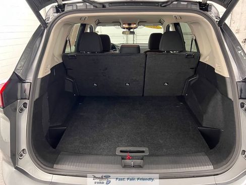 Used 2025 Nissan Rogue SV FWD image 31