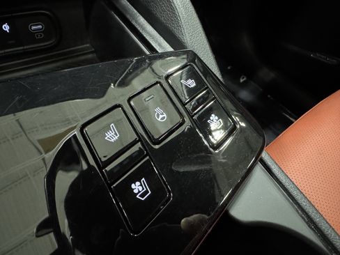 Certified 2024 Kia Sportage SX Prestige image 10