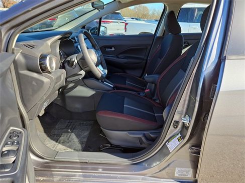 New 2025 Nissan Versa SR w/ Trunk Package image 10