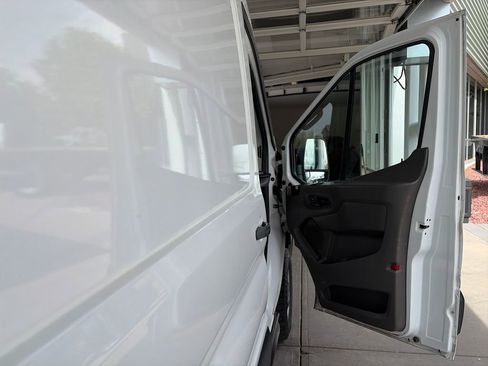 Used 2020 Ford Transit 250 148 High Roof Extended RWD image 27