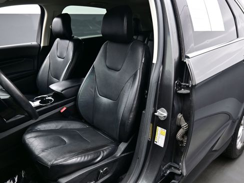 Used 2015 Ford Edge Titanium w/ Equipment Group 301A image 12