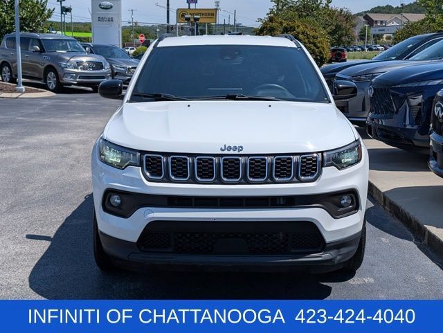 Used 2024 Jeep Compass Latitude AWD/4WD image 10