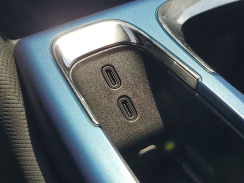 New 2025 Chevrolet Equinox EV LT image 26