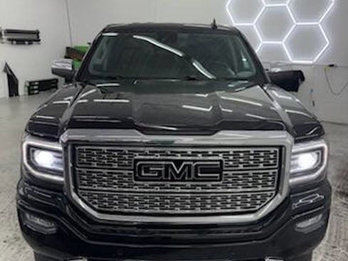 Used 2018 GMC Sierra 1500 Denali w/ Denali Ultimate Package image 7