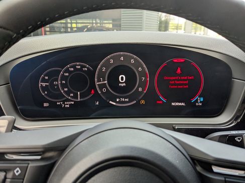 Certified 2026 Porsche Cayenne AWD/4WD image 16