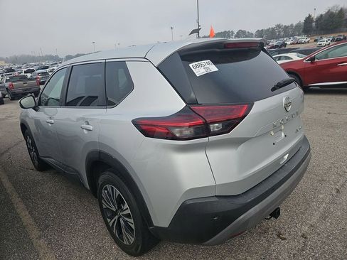 Used 2022 Nissan Rogue SV AWD/4WD image 4