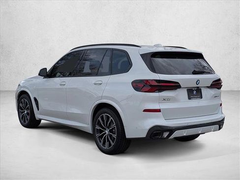 Used 2026 BMW X5 sDrive40i w/ M Sport Package RWD image 8