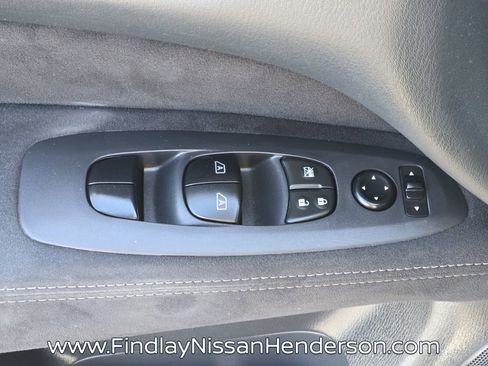 Used 2016 Nissan Pathfinder SV w/ Cargo Package image 22