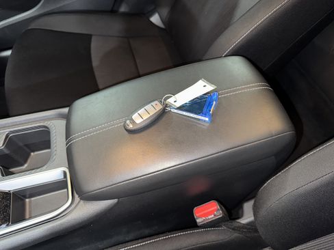 Used 2022 Nissan Sentra SV w/ Electronics Package FWD image 28