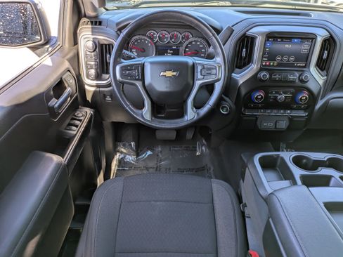 Used 2022 Chevrolet Silverado 1500 LT image 17