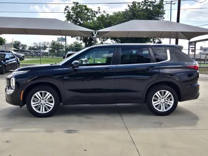Used 2023 Mitsubishi Outlander ES