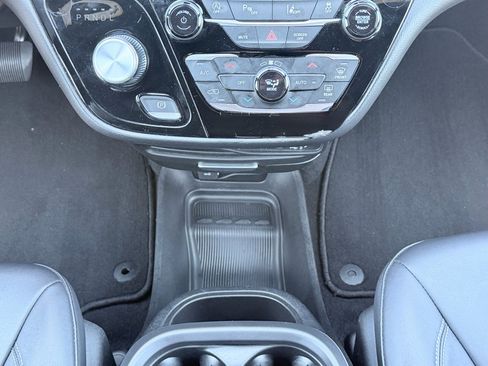 Used 2025 Chrysler Pacifica Select FWD image 20
