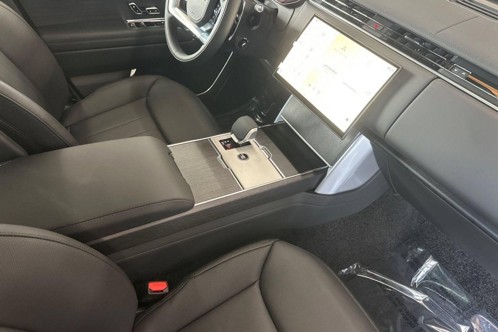 New 2026 Land Rover Range Rover SE AWD/4WD image 28