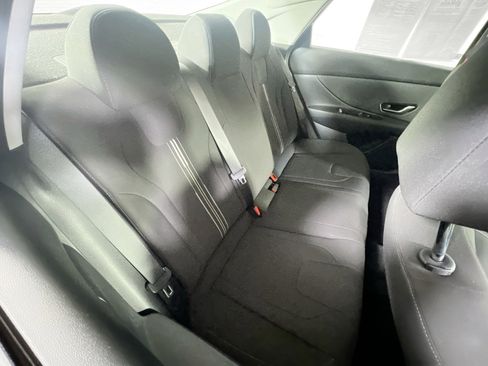 Used 2023 Hyundai Elantra SEL w/ Convenience Package image 26