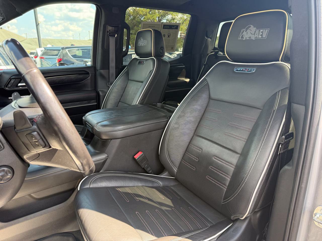 Used 2023 GMC Sierra 1500 AT4X w/ AT4X AEV Edition AWD/4WD image 13