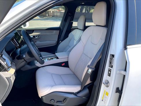 New 2026 Volvo XC90 T8 Plus w/ Protection Package Premier image 11