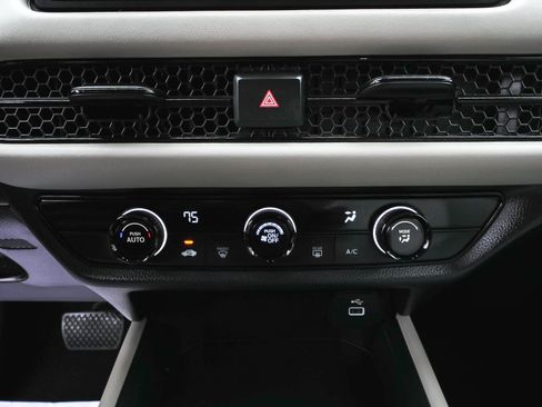 Used 2023 Honda HR-V LX image 24