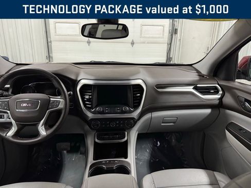 Certified 2023 GMC Acadia SLT w/ Technology Package image 3
