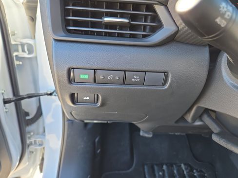 New 2025 Nissan Sentra S image 19