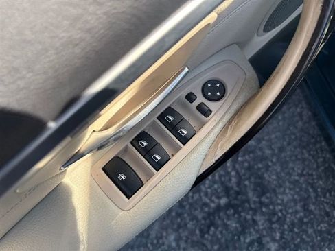 Used 2015 BMW 428i xDrive Convertible image 12