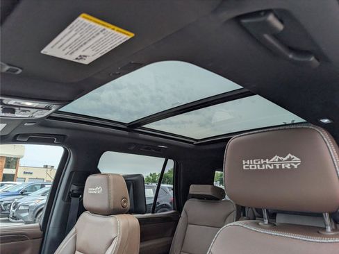 Used 2023 Chevrolet Tahoe High Country w/ Advanced Technology Package AWD/4WD image 37