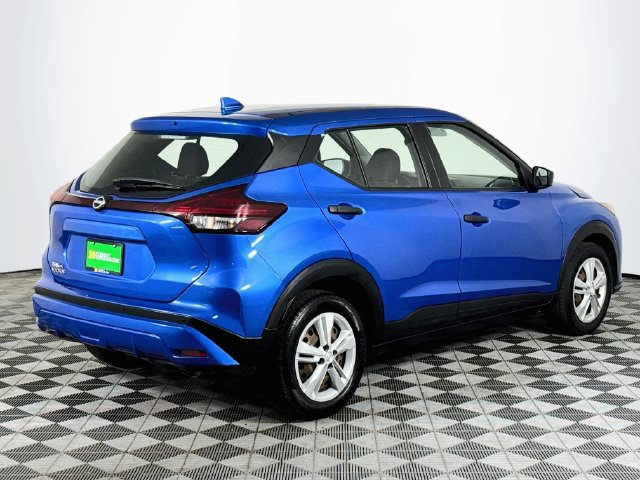 Used 2022 Nissan Kicks S FWD image 8