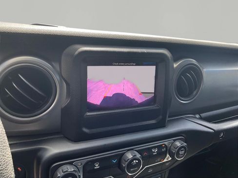 Used 2023 Jeep Wrangler Unlimited Sport AWD/4WD image 14