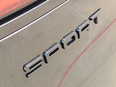 New 2026 Land Rover Range Rover Sport SE image 8