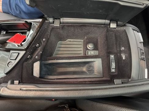 Used 2011 BMW 528i Sedan image 44