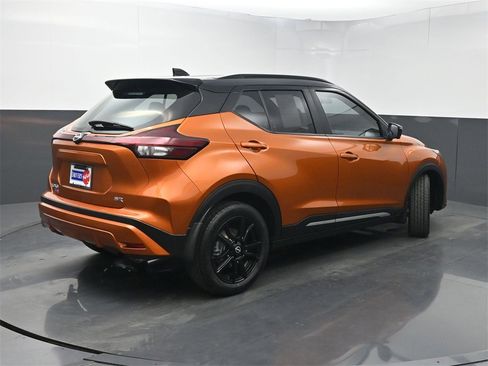 Used 2022 Nissan Kicks SR w/ Interior Electronics Package image 21