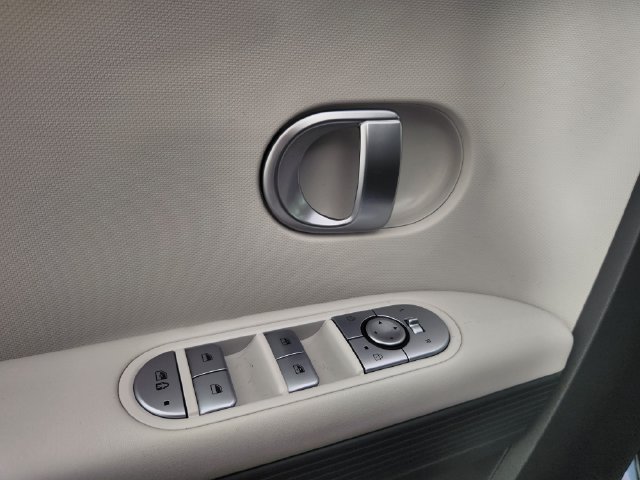 Certified 2024 Hyundai Ioniq 5 SEL AWD/4WD image 10