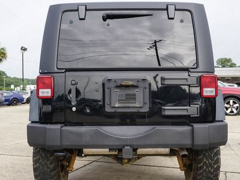 Used 2013 Jeep Wrangler Sport AWD/4WD image 6