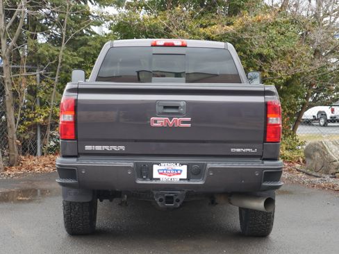 Used 2015 GMC Sierra 2500 Denali image 17