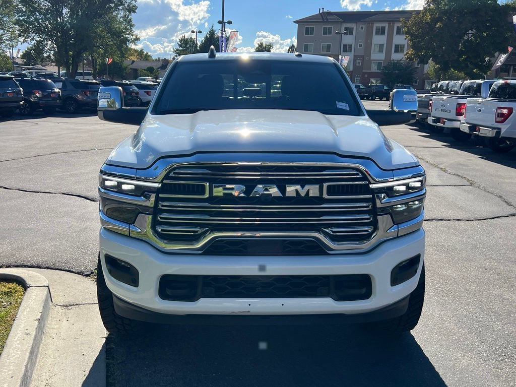 Used 2025 RAM 2500 Laramie AWD/4WD image 4