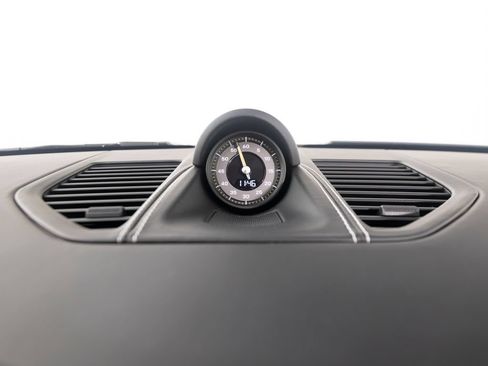Used 2026 Porsche 911 GT3 RWD image 21