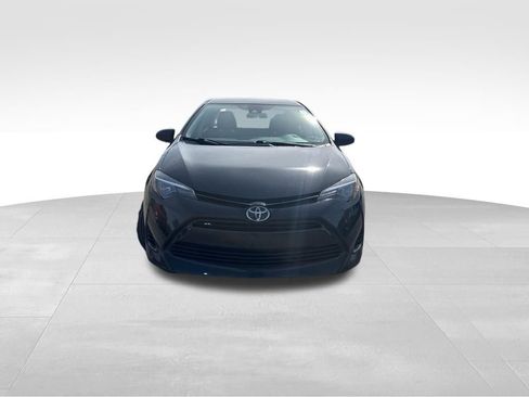 Used 2018 Toyota Corolla LE FWD image 8