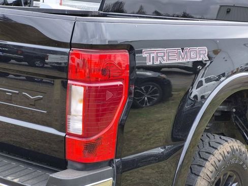 Used 2022 Ford F250 Lariat w/ Tremor Off-Road Package image 9