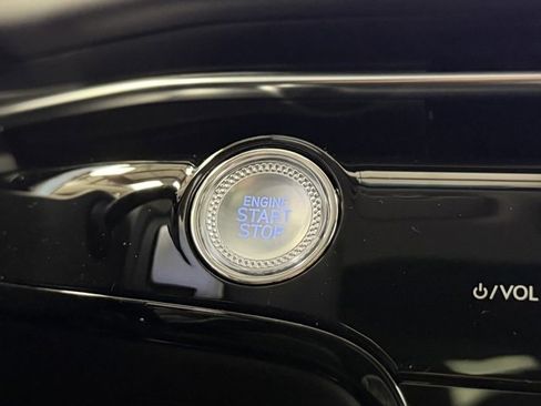 New 2026 Genesis G80 2.5T Advanced image 21