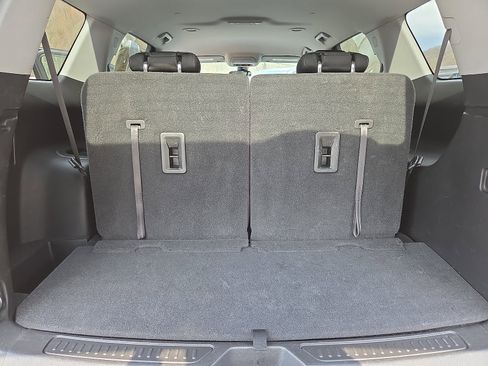 Used 2021 GMC Acadia SLE image 33