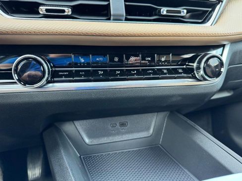 New 2026 Chevrolet Equinox ACTIV w/ Safety and Technology Package image 38