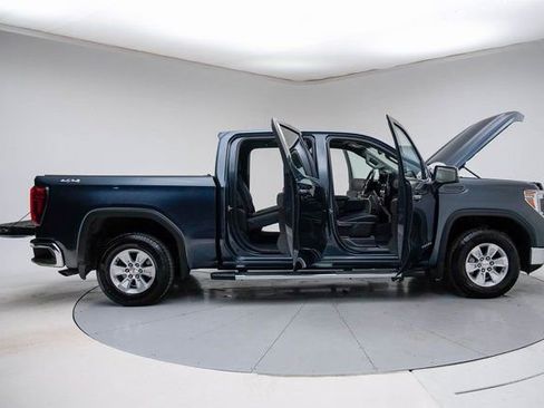 Used 2022 GMC Sierra 1500 SLE image 13