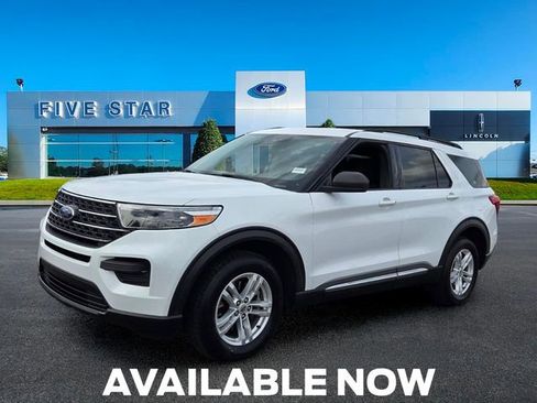Used 2020 Ford Explorer XLT AWD/4WD image 3