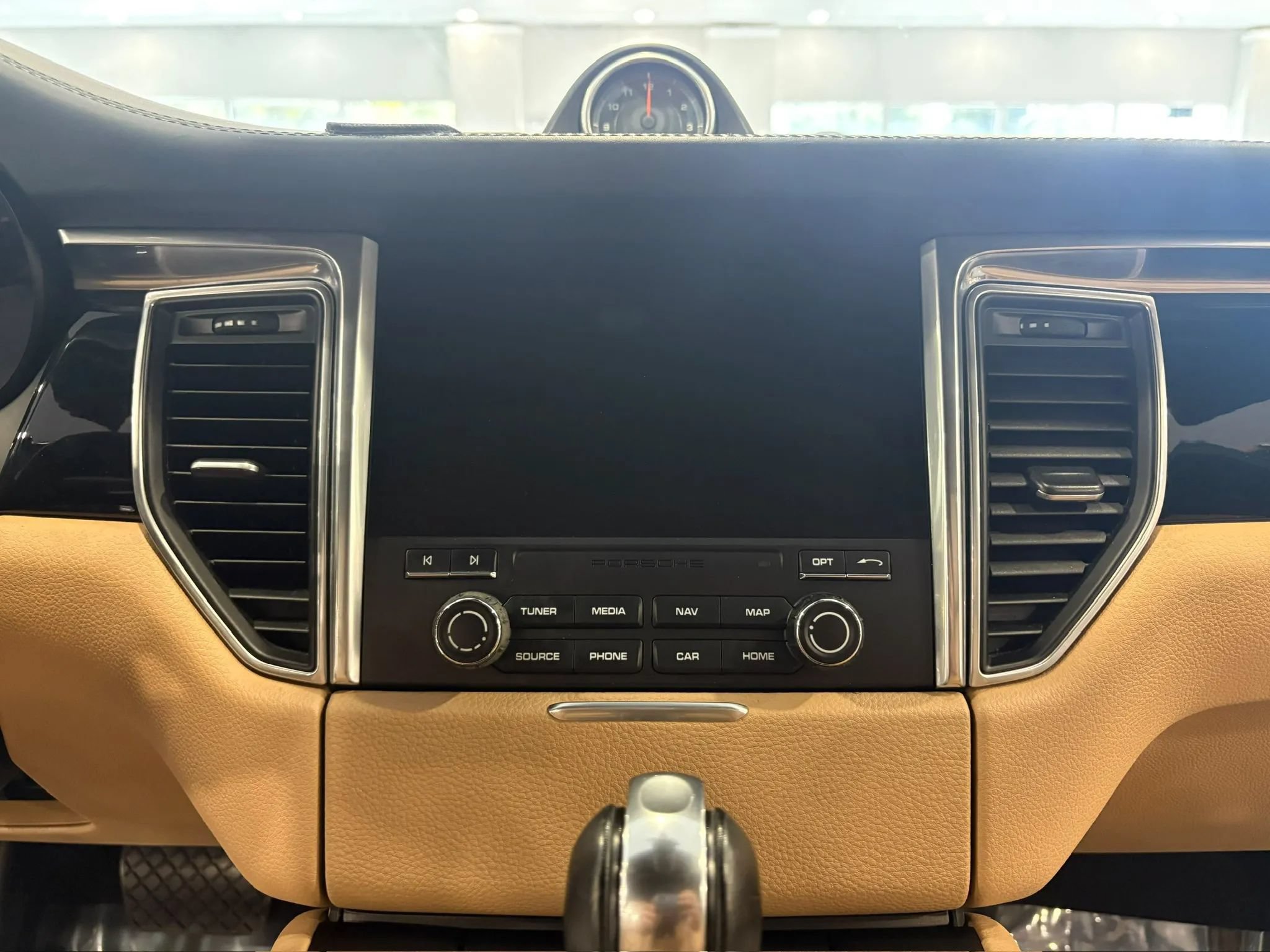 Used 2018 Porsche Macan S AWD/4WD image 28