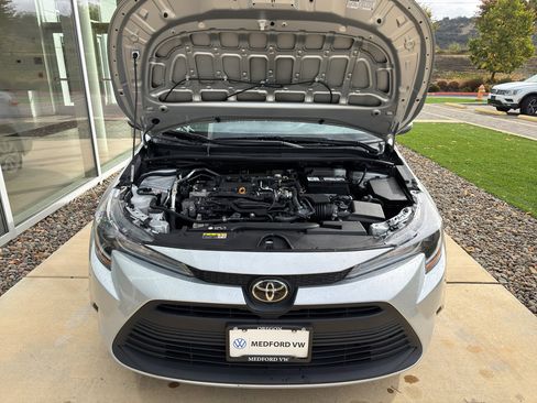 Used 2023 Toyota Corolla LE image 13