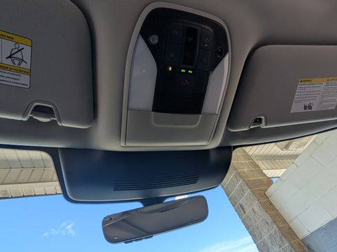 Used 2025 INFINITI QX60 Luxe image 32