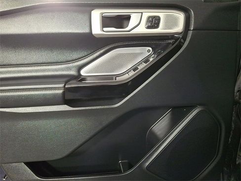 Used 2022 Ford Explorer ST w/ Equipment Group 401A image 15