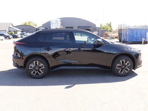 Used 2026 Toyota bZ AWD/4WD image 4